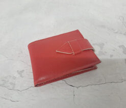 BILLETERA CUERO ROJO CON RABILLO